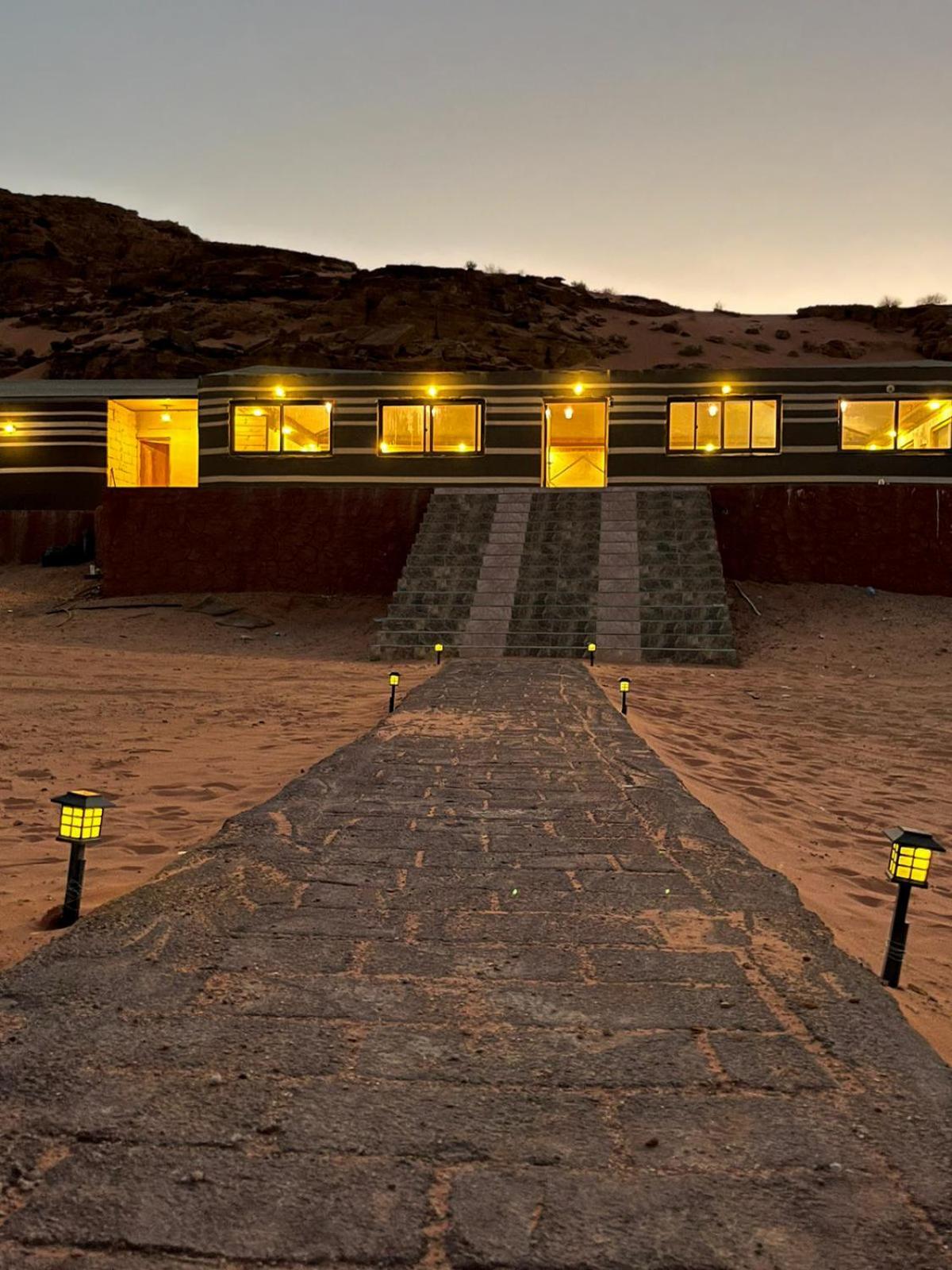 Hotel Miral Night Camp Wadi Rum Exteriér fotografie